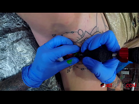 ❤️ Изключително татуираната красавица Съли Савидж има татуировка на клитора си ️❌ Супер порно в bg.kiss-x-max.ru ️❤